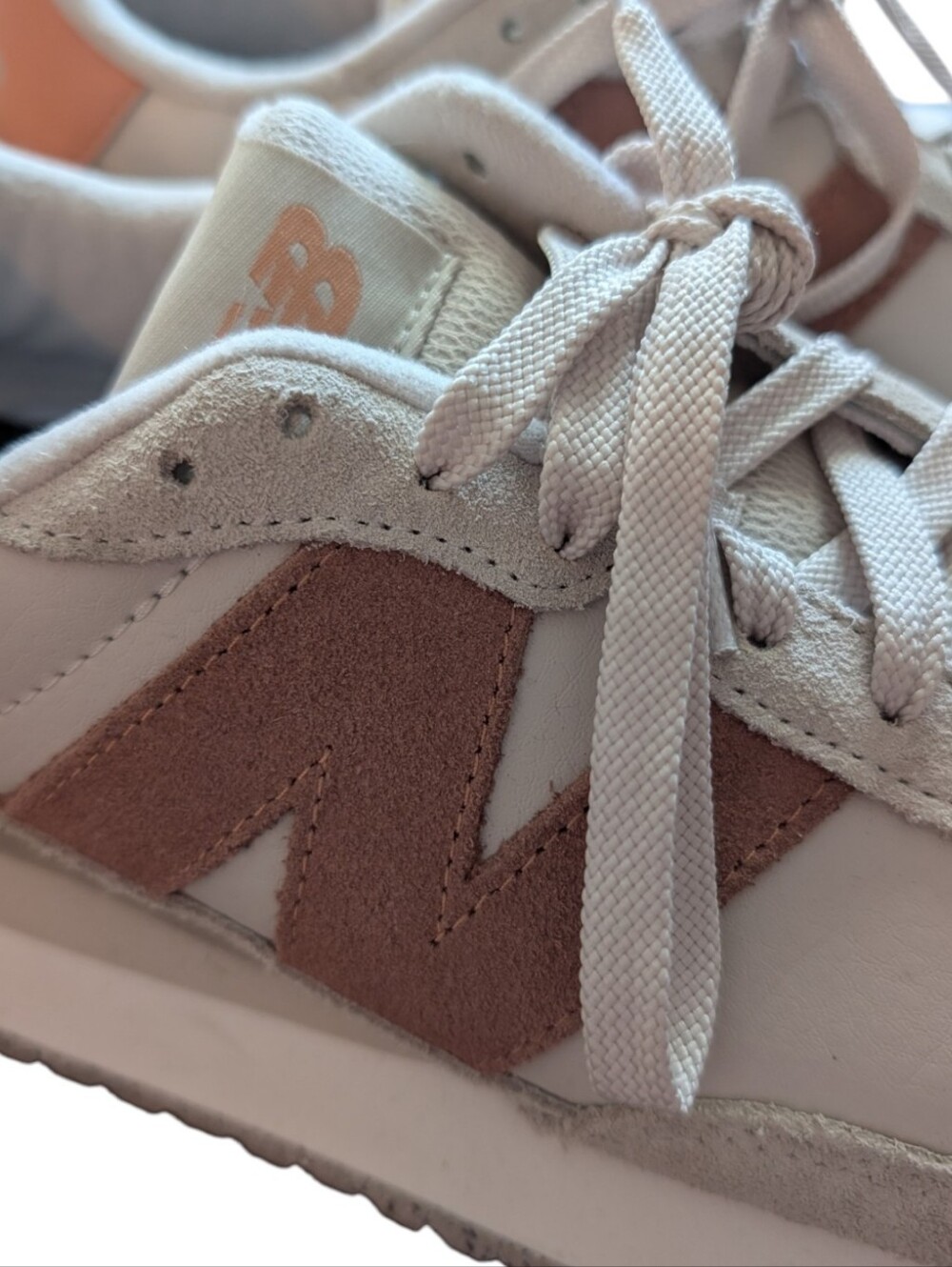 New Balance Women's 237 Sneakers Beige Pink Colorblock - Picture 5 of 13